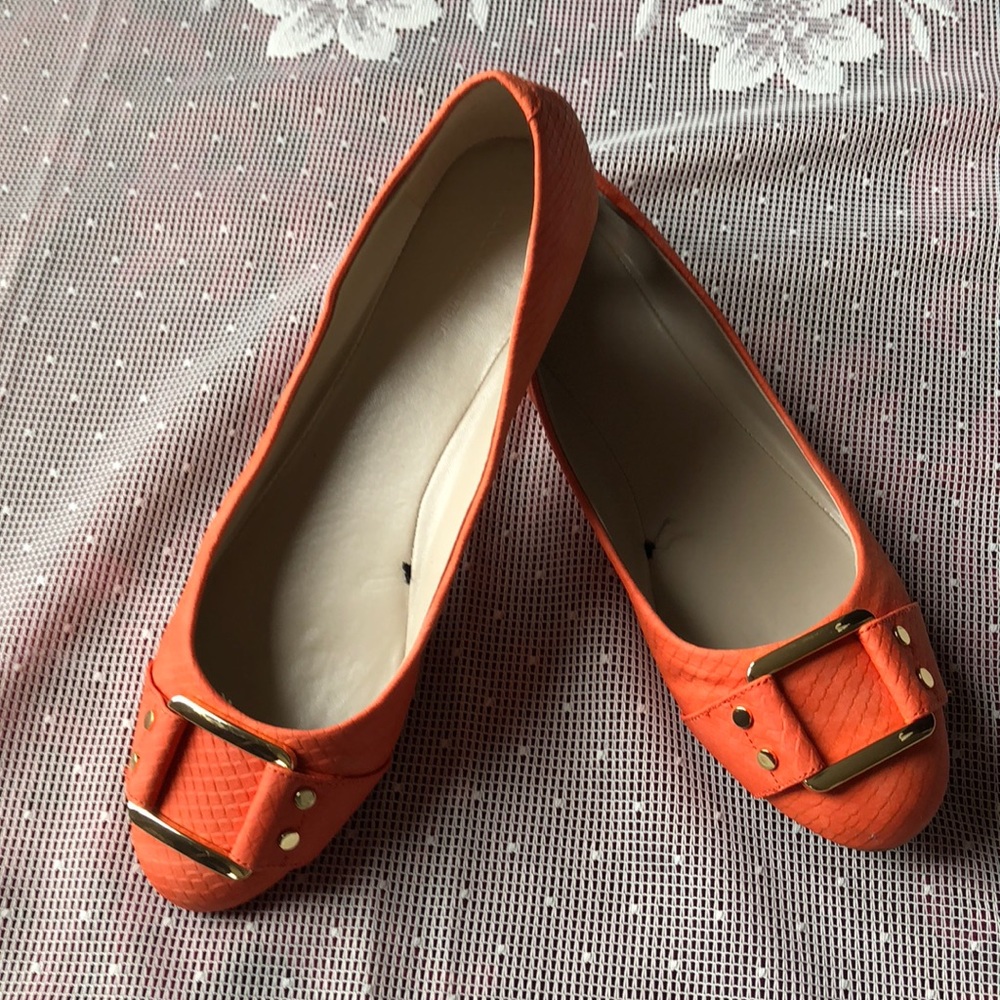 Banana Republic Coral Crush Flats